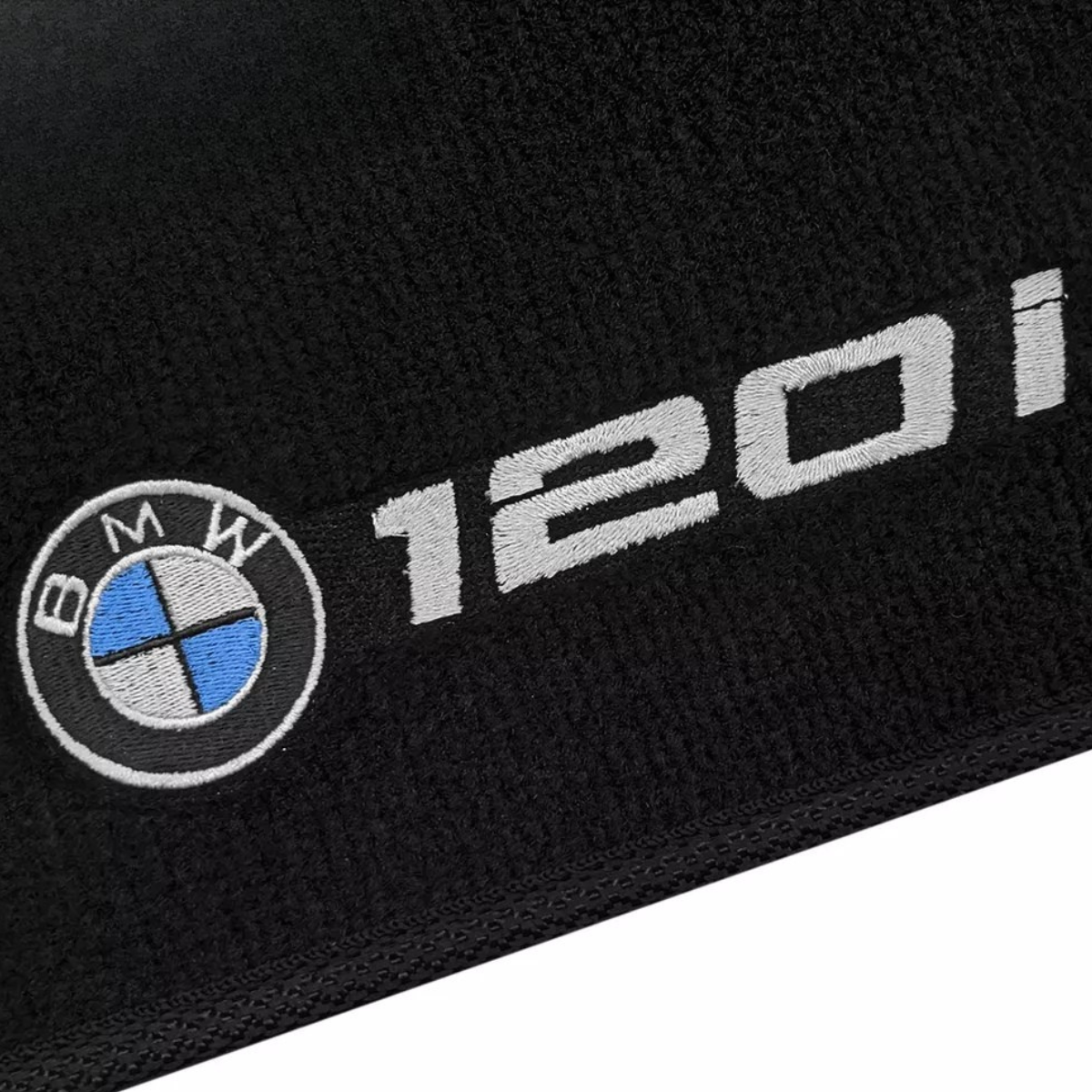 TAPETE CARPETE BMW 120i 2011 A 2019 PRETO BORDADO