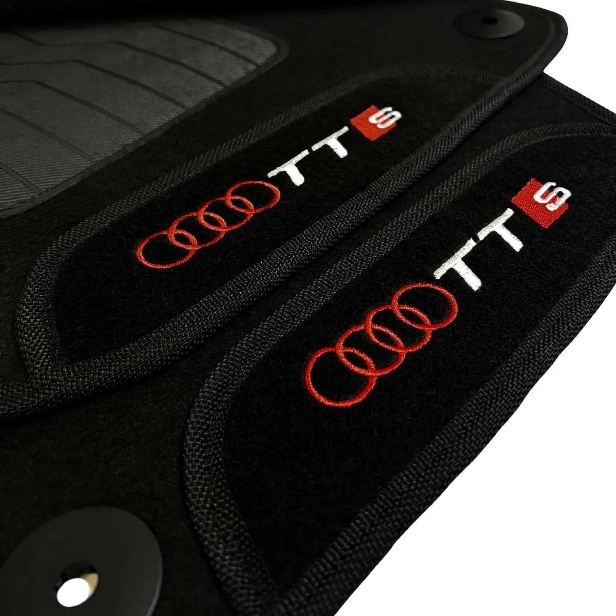 TAPETE CARPETE AUDI TTS 2006 A 2014 PRETO 2 PEÇAS