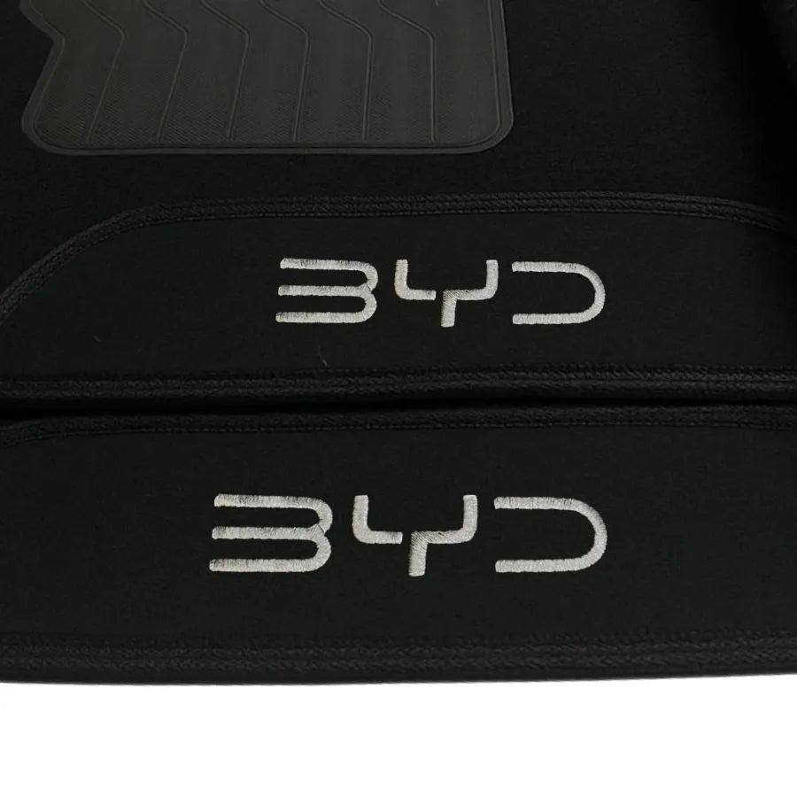 TAPETE CARPETE BYD SEAL 2023 A 2025 PRETO BORDADO 3 PEÇAS