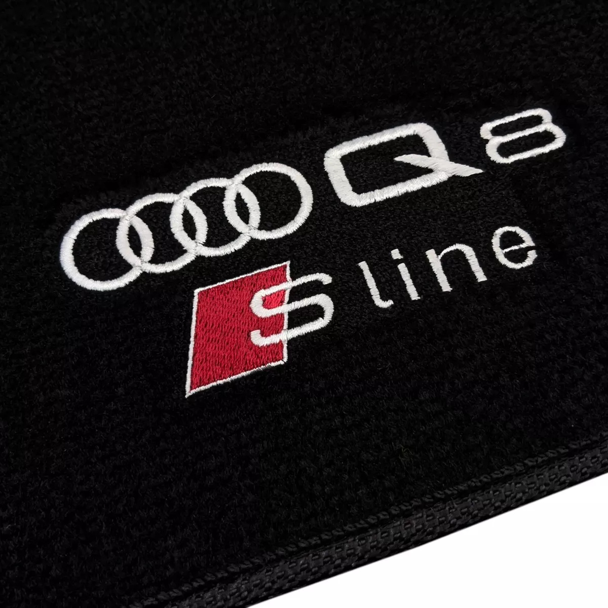 TAPETE CARPETE AUDI Q8 S-LINE 2018 A 2022 PRETO 4 PEÇAS