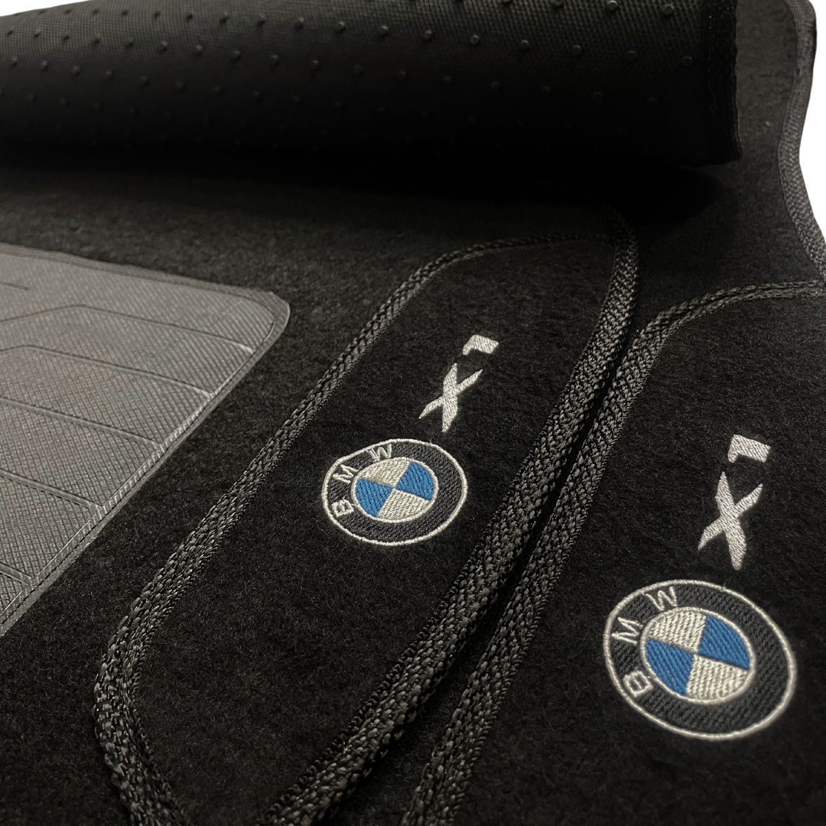 TAPETE CARPETE BMW X1 2010 A 2015 PRETO 4 PEÇAS