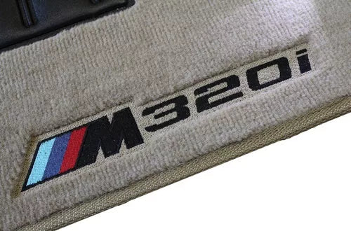 TAPETE CARPETE BMW 320i SÉRIE M3 2019 A 2022 BEGE BORDADO 4 PEÇAS
