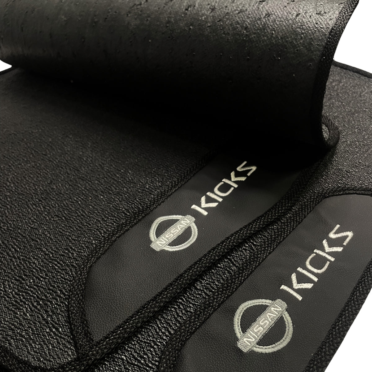 TAPETE BORRACHA PREMIUM KICKS 2016 A 2025 BORDADO 3 PEÇAS